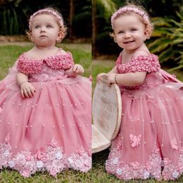 Mooie roze parels bloemenmeisjes jurken voor bruiloft Off schouder kanten Appliqued peuter Pageant -jurken Tule vloer lengte baljurk kinderen verjaardagsjurk