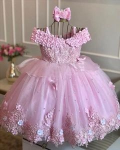 Mooie paarse lanvender roze bloemenmeisjes jurken uit schouder tule kant 3d bloemen bloemen kristal kralen parels vloer lengte kinderen verjaardagsmeisje optocht