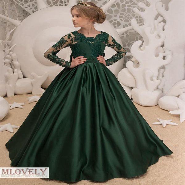 Belle robe de bal en satin vert foncé robe de reconstitution historique pour enfants avec des manches longues en dentelle pour les filles âgées de 4 à 12 ans2503