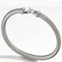 882174789 bracelet Bracelet torsadé bracelet à ongles à breloque en or bracelets de créateur d'amoureux délicats bracelets croisés tressés pour femmes bracelets romantiques de mode