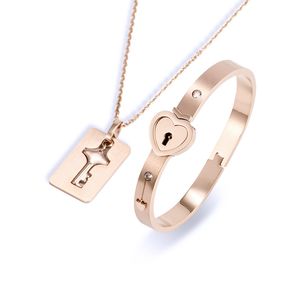 Amoureux coeur serrure amour serrure bracelet clé sertie de diamant cadeau de saint valentin en 100 langues