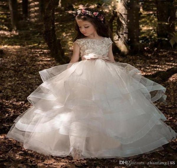 Lovey Holy Lace Princesa Vestidos de niña de flores 2019 Vestido de fiesta Vestidos de primera comunión para niñas Sin mangas Tul Desfile para niños pequeños Dre2202485