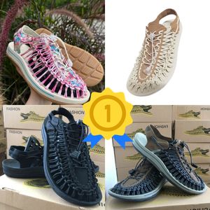 Zapatos de malla transpirables informales para hombre y mujer, zapatillas antideslizantes para senderismo al aire libre, sandalias tejidas coloridas, size35-48, precio bajo, verano