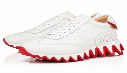 Tops basse chaussures de robe de requin luxe Loubishark Red Flat baskets élastique Calfskin Design Comfort Run Walk Casual Sharks 2280762