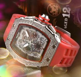 Prix le plus bas hommes batterie chronographe mouvement à Quartz montre 43mm bande en caoutchouc ceinture pleine diamants anneau cadeaux glacé crime montre-bracelet relojes de lujo para hombre