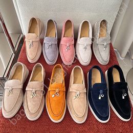 Concepteurs de robe LP Chaussures pour hommes pour femmes mocassins de qualité supérieure en cuir cachemire cachets