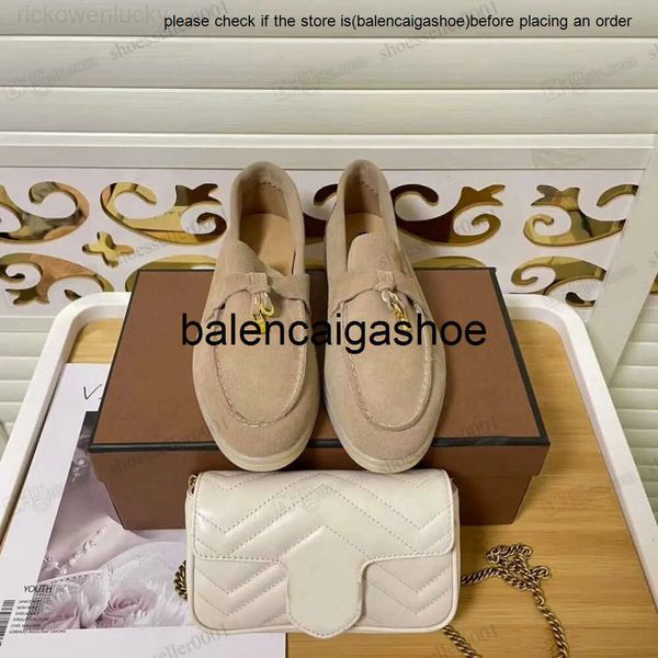 LP Loro Piano Loro Summer Casual Shoe Charms Embellifhed Walk Suede Muis chaussures Beige Généhes en cuir Géné