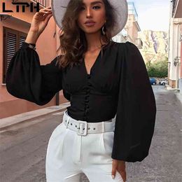 LTPH koop herfst vrouwen shirts sexy diepe v-hals hoge taille lantaarn mouw mode single-breasted effen blouse tops 210719