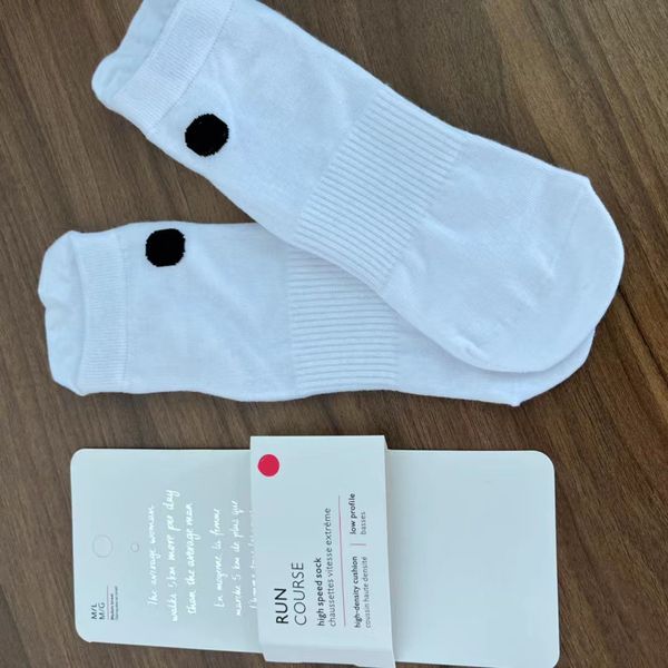 Lu-013 Yoga court-mince bateau léger stocks formation sport peau Fitness chaussettes de créateur