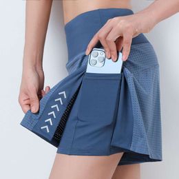 LU Align Shorts Summer Sport Femmes Breymable Gym Biker Busto Bodybuildg Side Split Design Double Layer Pocket Yoga Shorts décontractés