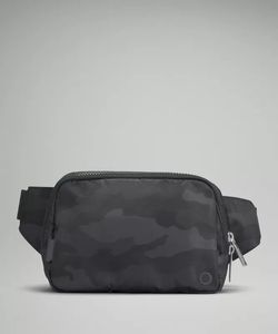 Lu Everywhere Riñonera grande 2L Fanny Pack Diseñador Clásico Bum Chest Yoga Bag Bumbag Nylon Mujeres Hombres Hombro Crossbody Bolsas de cintura Bolsos Cartera