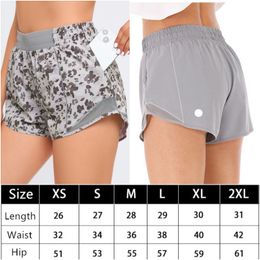 Lu Lemon Yoga 0102 Dames Outfit Meisjes Shorts Hardlopen Dames Casual Korte broek Trainer voor volwassenen Sportkleding Oefening Fitnesskleding Ademend Snel Droog Gevoerd