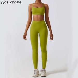 Lu Lu aligner tenues 2 pièces ensemble vêtements de Fitness femme vêtements d'exercice de gymnastique sans couture entraînement coureur porter Aloe danse vêtements de sport