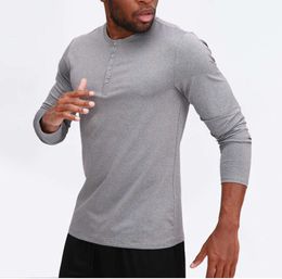 Lu Men Yoga Outfit Sports Camiseta de manga larga para hombre Estilo deportivo Collar con botones Camisa Entrenamiento Fitness Ropa Elástica Ropa de secado rápido ventilar 555