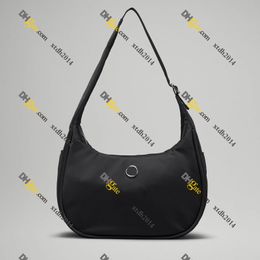 Lu Mini Shoulder Bag 4L Nylon Medscent Bolés pequeños para mujeres XTDH2014 Saliendo del bolso Bag de la mitad de la luna Implosion de hombro Ligero con el cierre de la cremallera