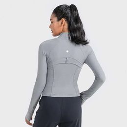 Lu Chaqueta corta acanalada Abrigo de yoga Sudaderas hasta la cintura Chaquetas deportivas ajustadas con orificios para los pulgares