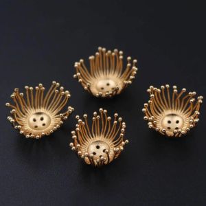 Lucite 50pcs laiton moulé pistils étamines fleur cluster bouchons perles trou central boucles connecteurs charmes qualité bijoux à bricoler soi-même accessoires