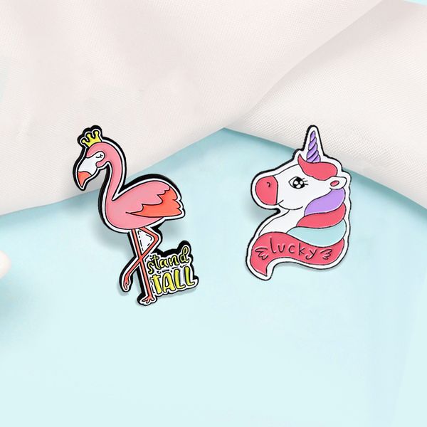 Broche d'animaux chanceux kawaii couronne flamanto horse Unicorn Ematel Pin Badge personnalisé Badge personnalisé pour les enfants