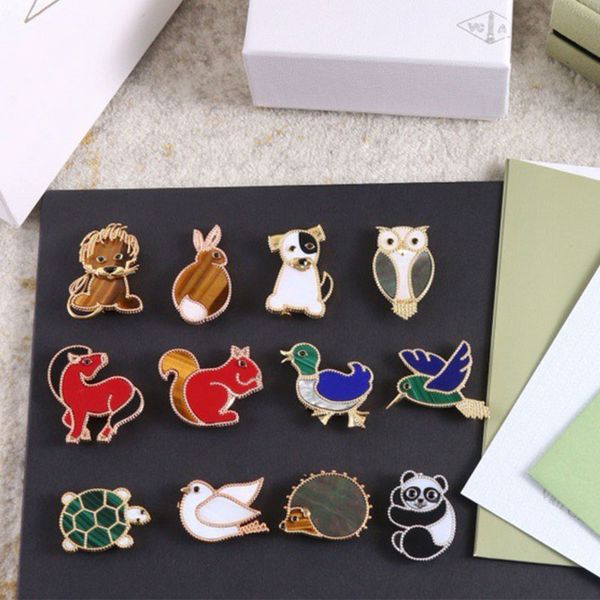 Animales Lucky Horse Squirrel Tortuga Panda Dove Teddy Bear Owl Bowl Broches para mujer diseñadora Sparkling Vintage Broocht Pins Accesorios