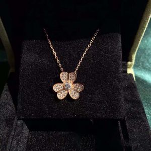 Collier trèfle porte-bonheur en diamant pour femmes, plaqué or Rose, mini grande chaîne à pétales