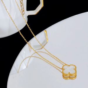 Lucky girl collier trèfle à quatre feuilles titane acier or 18 carats simple pendentif lumière niche de luxe célébrité en ligne chaîne de clavicule porte-bonheur