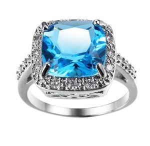 Luckyshien Sky Blue Topaz Gemstone Vintage Square Rings Jewelry 925 STERLING SILP SILDings pour femme Zircon2085641