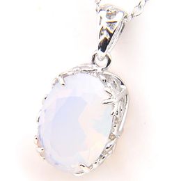 Luckyshine 1014 mm Family Gift Shine Oval White Moonstone Gemstone Collares de plata para mujeres Cachuelas para la fiesta de bodas 268h