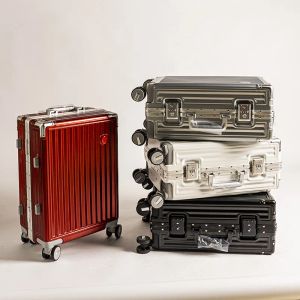 Bougages Nouveaux mélanges en aluminium Cadre de bagages Cadre de chariot Coutumes Verrouille des valises Offres de valises avec les valises de roues