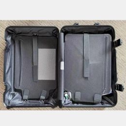 Conte de voyage à bagages 20 "26" 30 "31" 100% en aluminium Vérification M L Trolley Suitcase With Wheels Spinner Trunk Luggage pour voyager