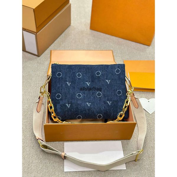 Luis Vuitton 28 cm de lujo Top Coussin Coussin Bag Hand Bag Diseñador Coussin Cuddle Bag Cadena Bag Bag Sail Bag Sailing Bag Bag Crosshel