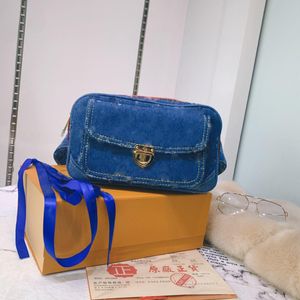 Luis Vuittons Bum lvse LouiseviUtionbag Luxury Fanny Pouch Sac Pack Pack de créateur Indigo Denim Sac