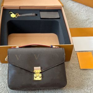 Luis Vuittons authentique Lvse Luxury LouiseviUtionbag Leather Designer Bag des femmes