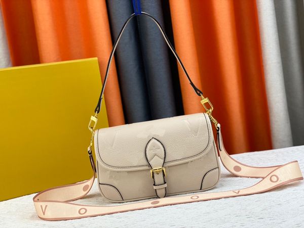 Luis Vuittons LouiseviUtion Sacs One épaule Sac de créateur de femmes en cuir complet Lvse Baguette Bag Series Handbag Messenger Tote Fashion Diane Satchel Classic Cross