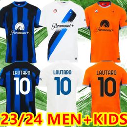 23 24 Maillots de football LAUTARO BARELLA CORREA INTERS DZEKO GIROUD IBRAHIMOVIC LAUTARO MILANS THEO BRAHIM Chemise de football 2023 Uniformes Hommes Enfants Kits Ensembles