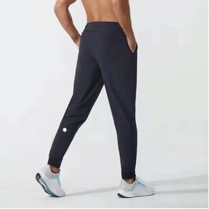 LULEMONYOGA PANK Designer Sport LL Heren Jogger Long Pants Sport Yoga Outfit Quick Dry Pockets Heiling Broek Trous Heren Casual Lu 308 314 192 129