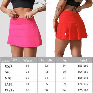 Lulumon Womens Yoga Tenues High Waist Tennis jupes Exercice de jupe plissée pom-mépres courtes robes de fitness Wear Girls Running Elastic Pant