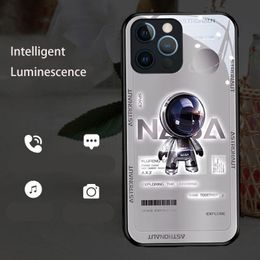 Lichtgevend hoesje voor iPhone 14 13 Pro Max 12 11 LED-licht Gloeiend gehard glas Achterkant Zacht slank TPU Bumper Schokbestendig Kleurrijk Oplichten Telefoonhoesjes