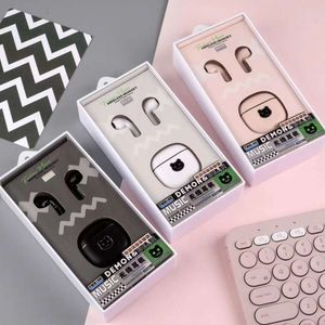 Luminosos Little Evil Bear auriculares Bluetooth inalámbricos verdaderos auténticos y geniales dibujos animados estéreo de alta calidad de sonido para hombres y mujeres