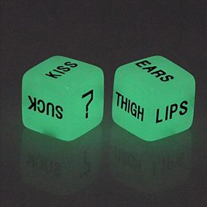 2 stks/sets Lichtgevende Sex Dobbelstenen Set Exotische Nieuwigheid Spel Speelgoed Grappige Liefde Erotische Bosons Glow Paar Sexy Dobbelstenen 16mm Voor Volwassen Goede Prijs Hoge Kwaliteit # S5