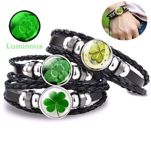 Bracelet trèfle à quatre feuilles trèfle lumineux, cabochon en verre, cuir, bracelets tressés multicouches, bijoux de mode pour la saint-Patrick212q