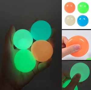 Lumineux Sticky Ball Party Favor Plafond Fluorescent Cible Balle Parent-Enfant Cadeau Interactif Décompression Jouet En Gros SN618