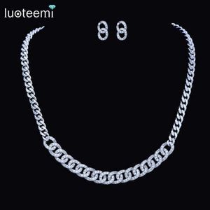 Luoteemi nuevo diseño Simple brillante Micro Pebble Cz cristal blanco oro joyería de moda collar de cadena cubana larga regalo Q0809