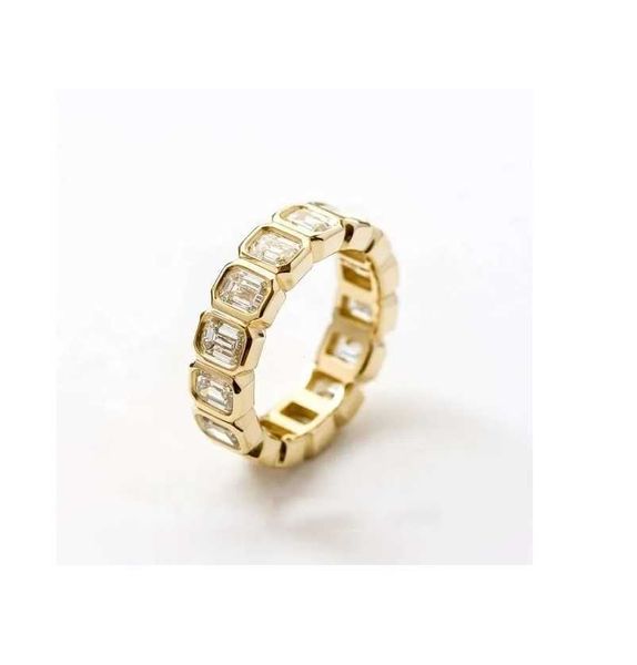 Anillo de eternidad de boda único Lustre, conjunto de bisel de oro de 14k de plata 925, anillo ovalado de moissanita de corte esmeralda de 3x5mm para mujer 2024