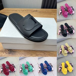 Luxe Claquette Sandalias de diseñador para hombres Tacones de goma plano Sandale Summer Beach Sluys Tobas de lujo Mulas de damas