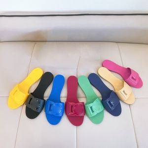 Luxe Designer Slippers for Womens dames Summer Sandals Sandals Sandles Rubber Flats Mules Claquette Femme Cloquette 2024 Beach House Sliders Chaussures