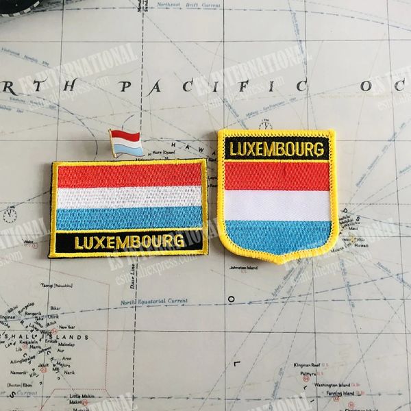 Luxemburgo National Flag Bordery Patches Backge Shield y Pin de forma cuadrada Un juego en la mochila de la brazalete de tela Decoración de la mochila