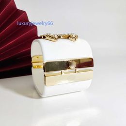 Luxur ch love bangl approprié le poignet de 15-17cm pour le bracelet de concepteur de femmes Les détails de bracelet officiels sont cohérents avec le véritable produit Premium Gifts 001