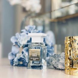 Luxe Designer Hommes Femme Designer Parfum WHITE SUEDE 100ML 3.4FL.OZ bonne odeur Parfum parfumé longue durée haute version qualité expédition rapide