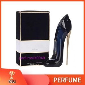 Perfume de luxe pour femmes hommes Colognes 80 ml très rougir noir Bonne fille Bouteille Fragrance longue odeur durable pulvérisation naturelle Eau Parfum