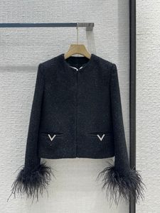 Manteaux luxueux noirs à manches longues pour femmes, manches de styliste, plumes, boutons en V, manteaux pour femmes, 10501